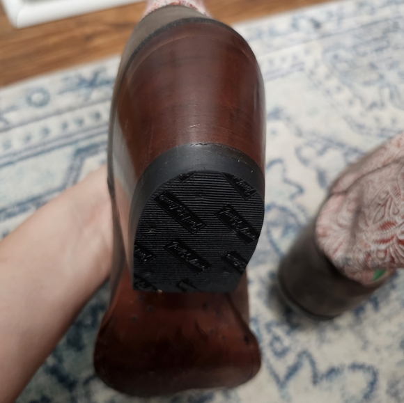 Tony Lama Brown Rose Boots - Picture 13 of 13